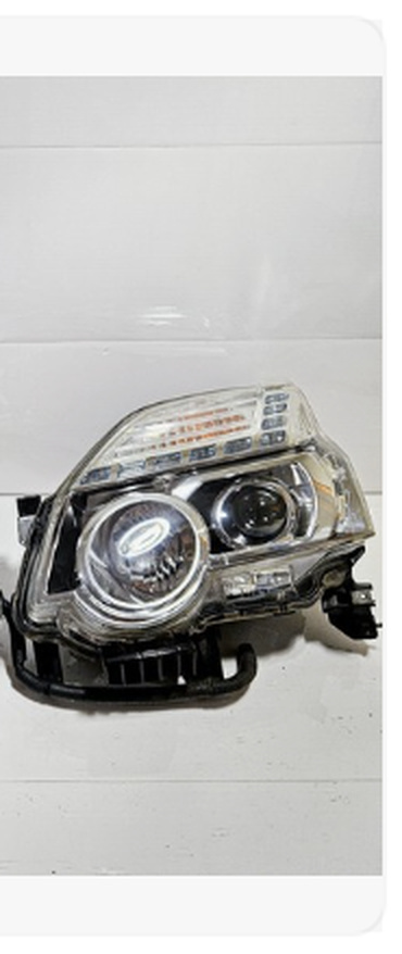 Farol izquierdo con xenón, original refurbished — Nissan X-Trail T31 2007-2013